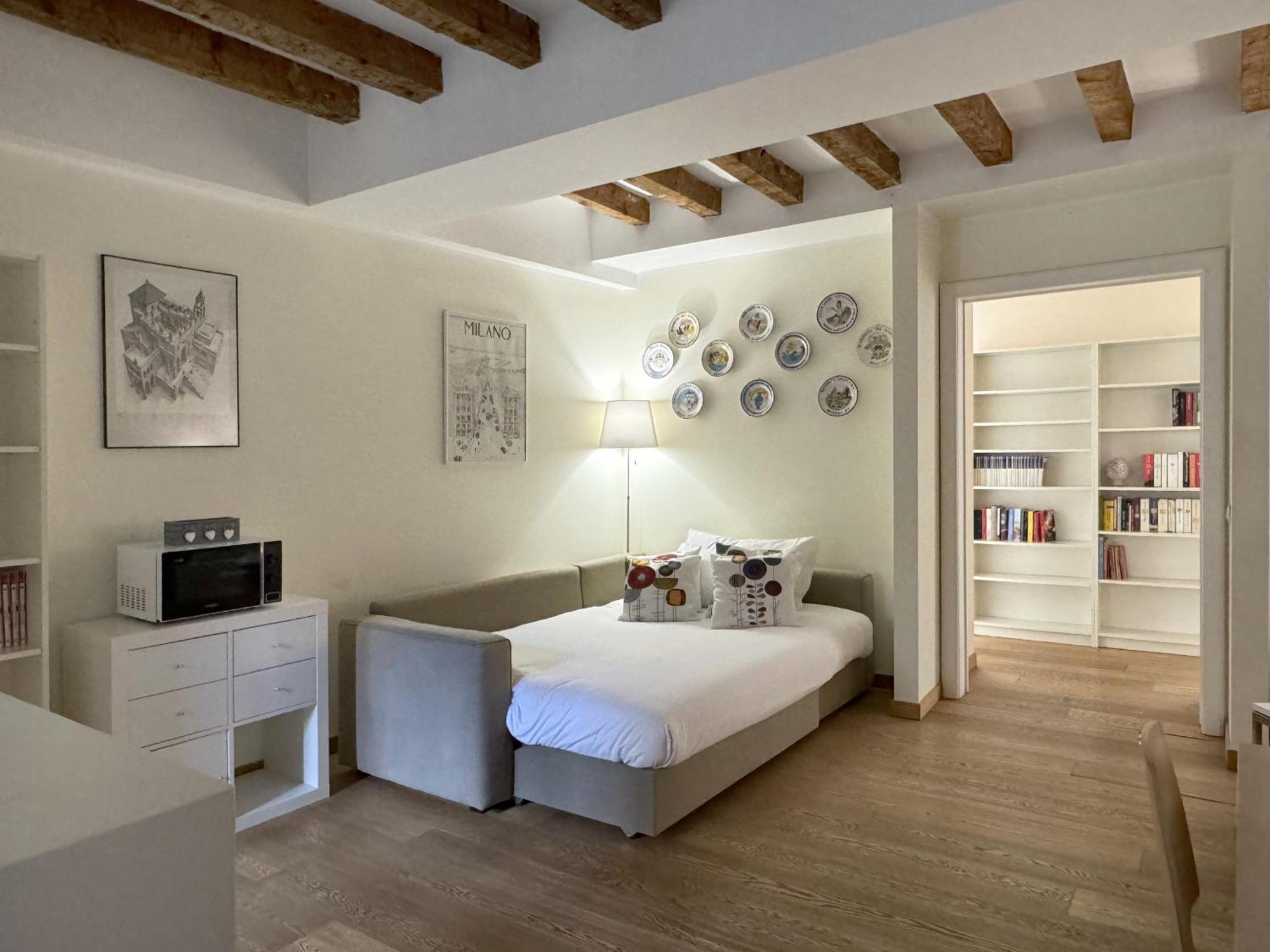Joivy Cosy Ticinese Retreat 1-Bed Flat Near The Duomo Apartment Милано Екстериор снимка