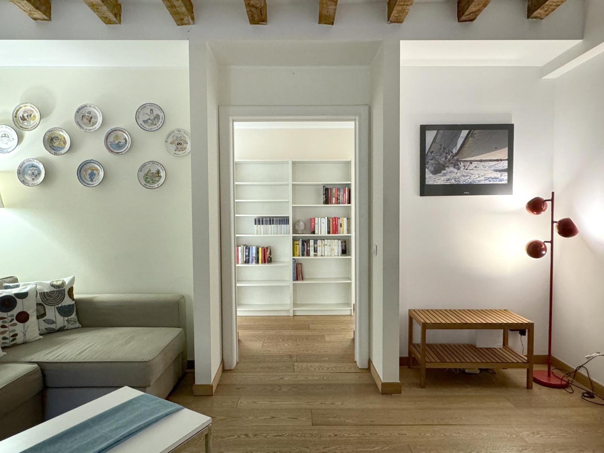 Joivy Cosy Ticinese Retreat 1-Bed Flat Near The Duomo Apartment Милано Екстериор снимка
