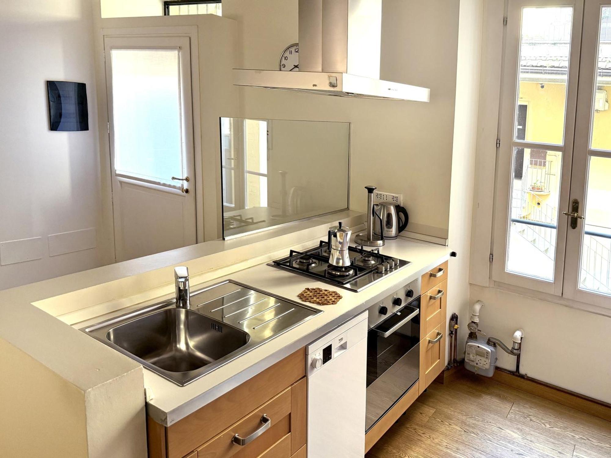 Joivy Cosy Ticinese Retreat 1-Bed Flat Near The Duomo Apartment Милано Екстериор снимка